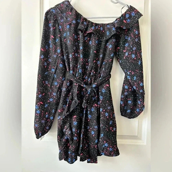 NWT AQUA Women’s Belted Floral Long Sleeve Off the Shoulder Romper | size XS - Picture 5 of 7